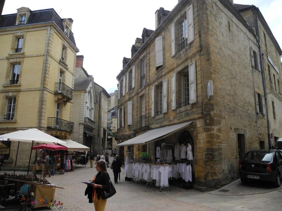 Escapade Cosy Au Coeur De La Cite Medievale سارلا لا كانيدا المظهر الخارجي الصورة