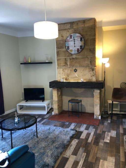 Escapade Cosy Au Coeur De La Cite Medievale سارلا لا كانيدا المظهر الخارجي الصورة
